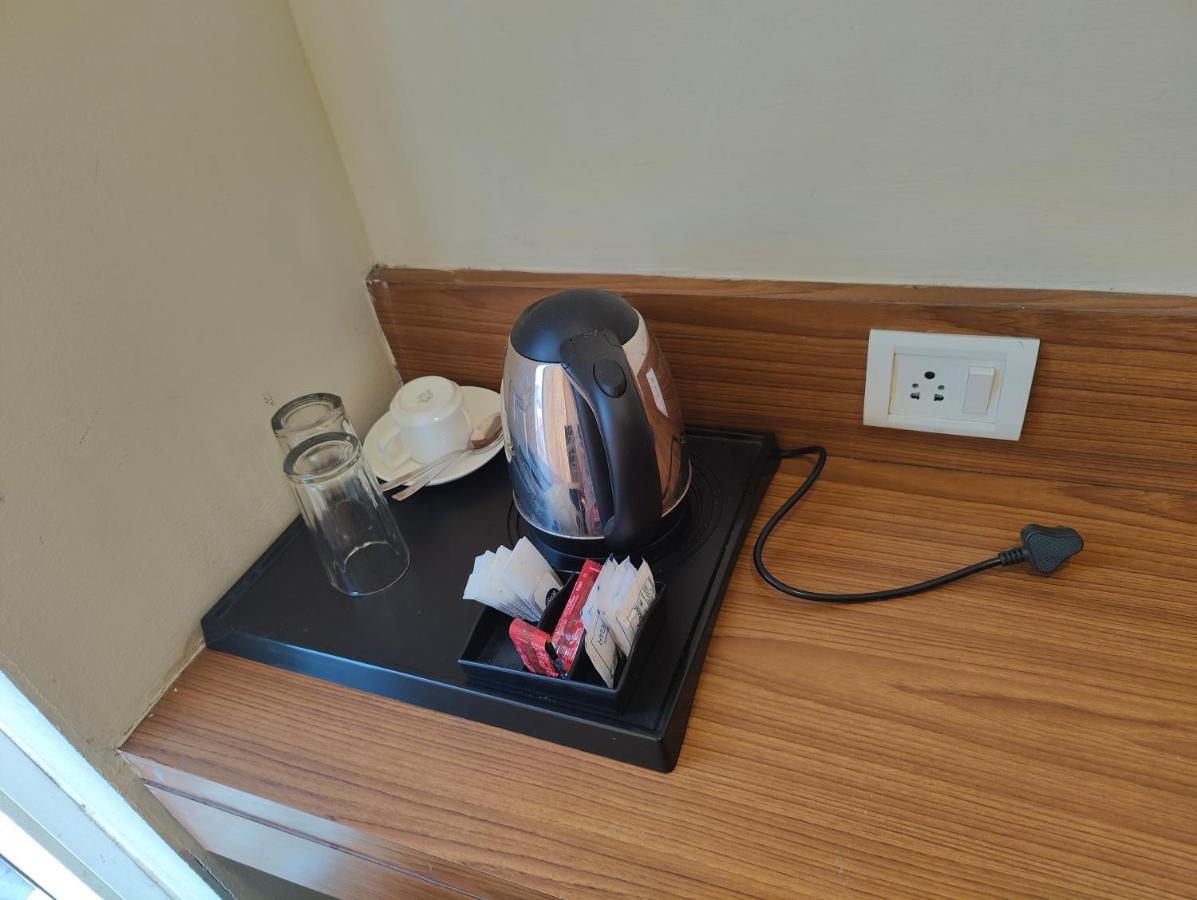 ניו דלהי Hotel Ronit Royal Delhi Airport By D'Capitol מראה חיצוני תמונה