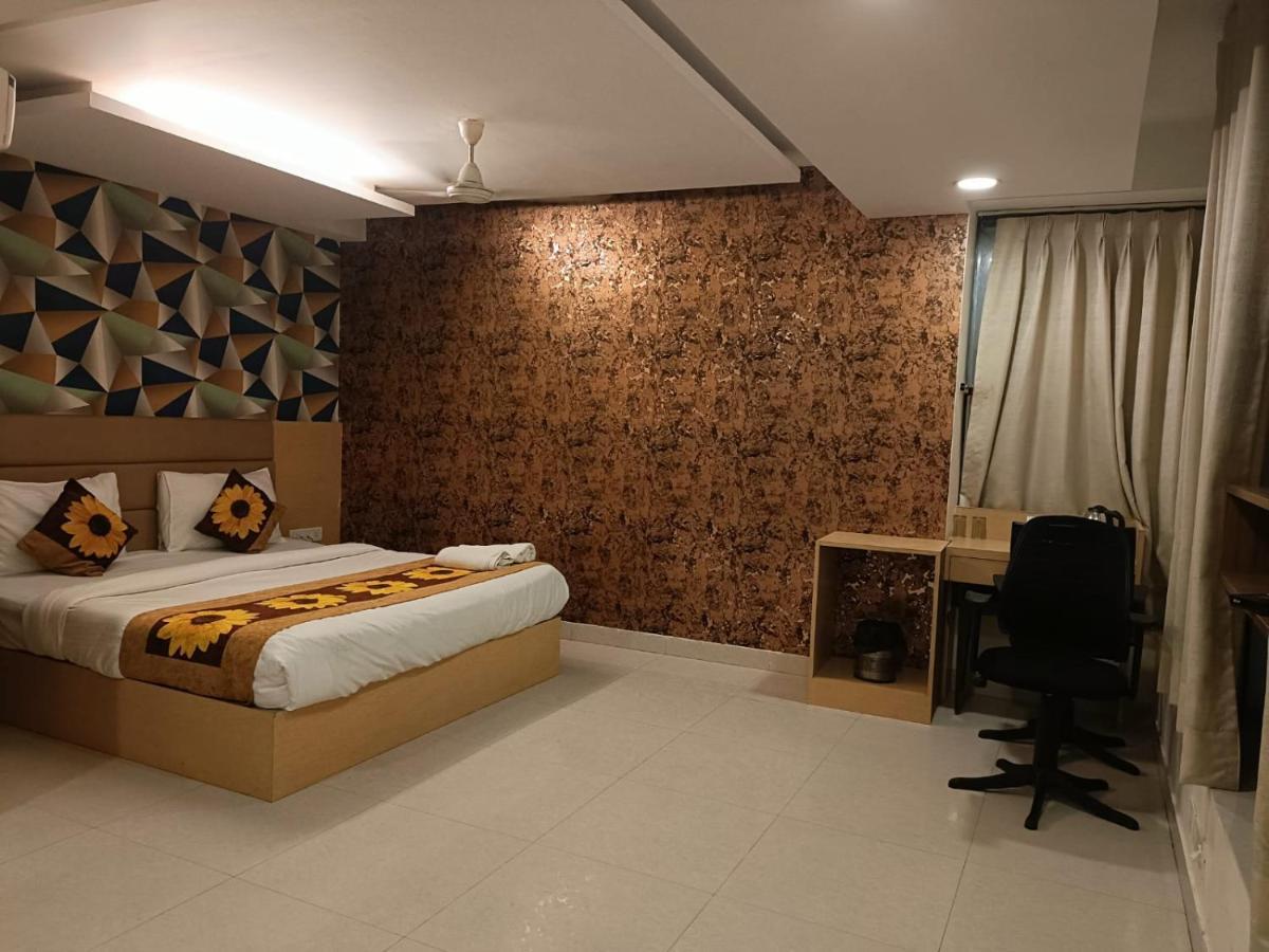 ניו דלהי Hotel Ronit Royal Delhi Airport By D'Capitol מראה חיצוני תמונה