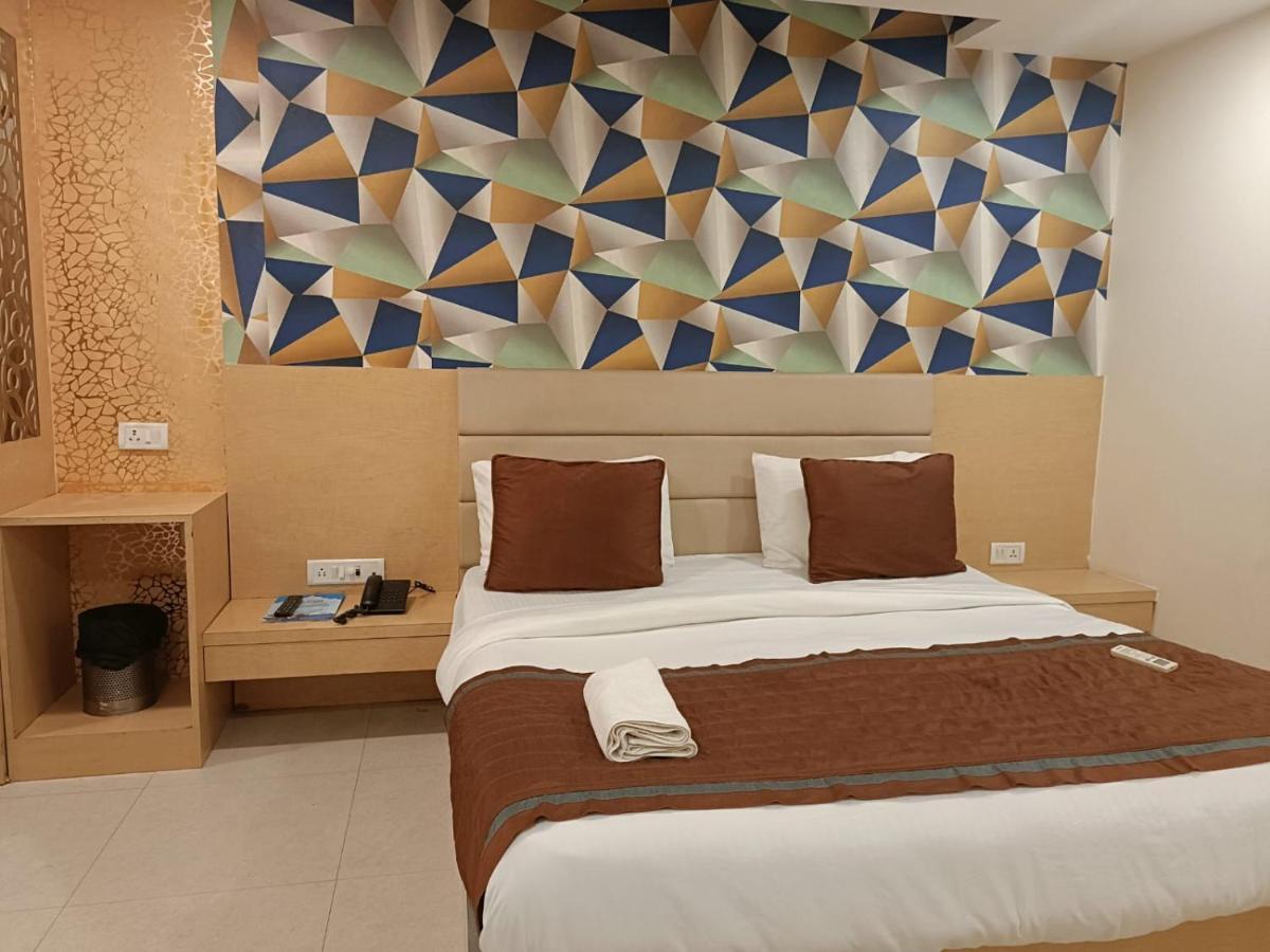 ניו דלהי Hotel Ronit Royal Delhi Airport By D'Capitol מראה חיצוני תמונה