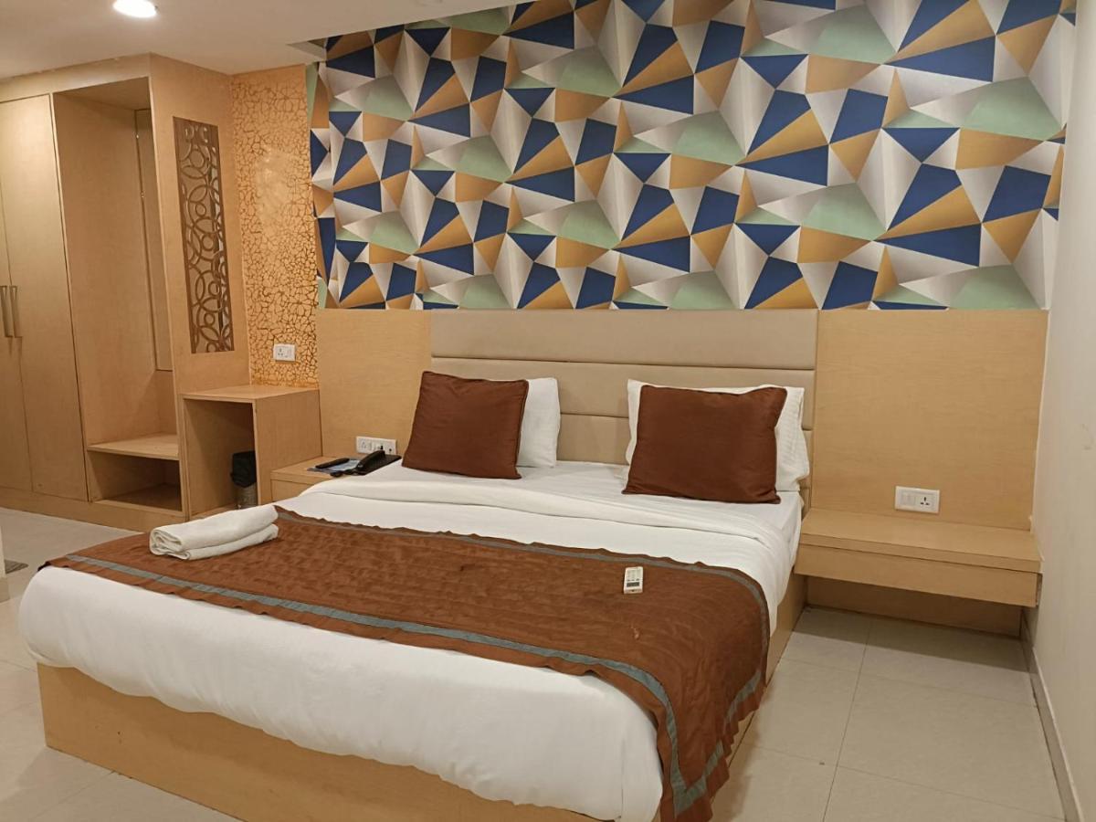 ניו דלהי Hotel Ronit Royal Delhi Airport By D'Capitol מראה חיצוני תמונה