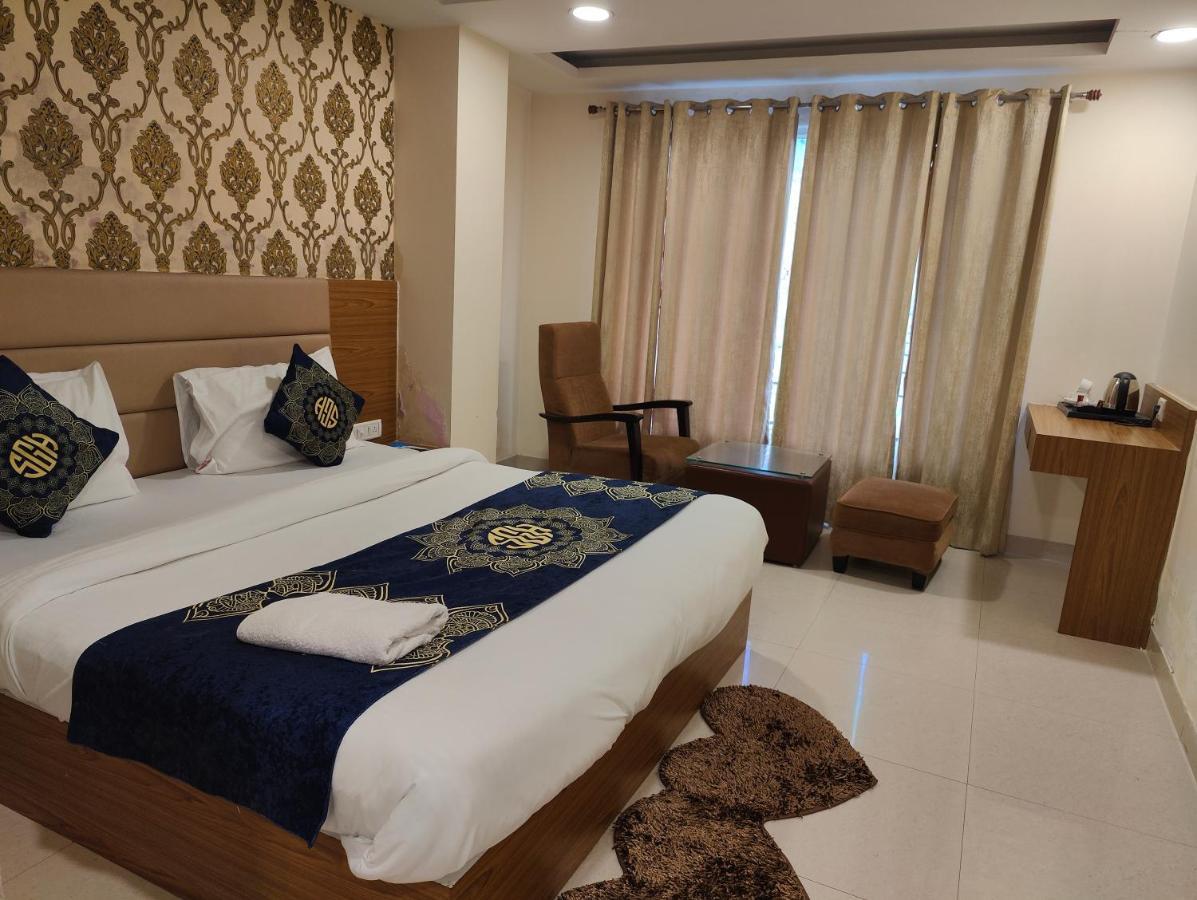 ניו דלהי Hotel Ronit Royal Delhi Airport By D'Capitol מראה חיצוני תמונה