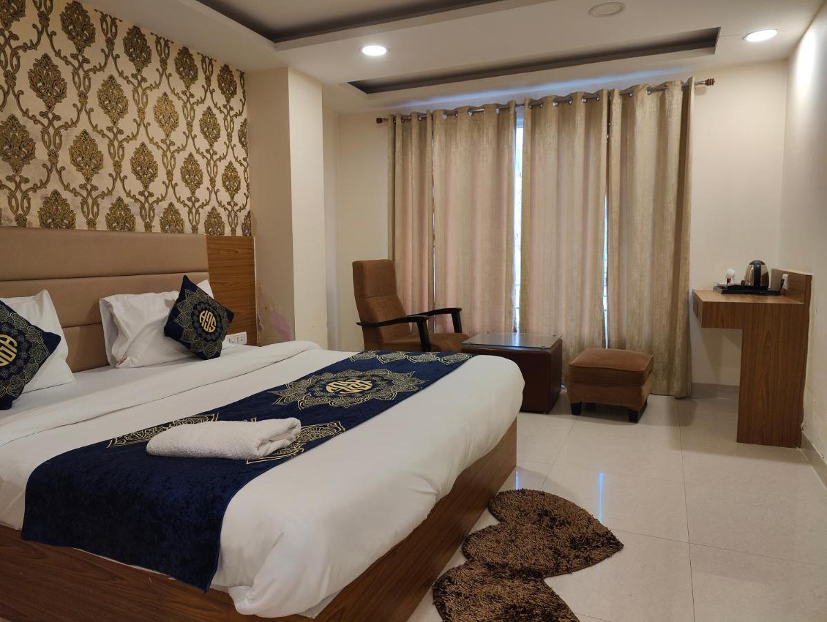 ניו דלהי Hotel Ronit Royal Delhi Airport By D'Capitol מראה חיצוני תמונה