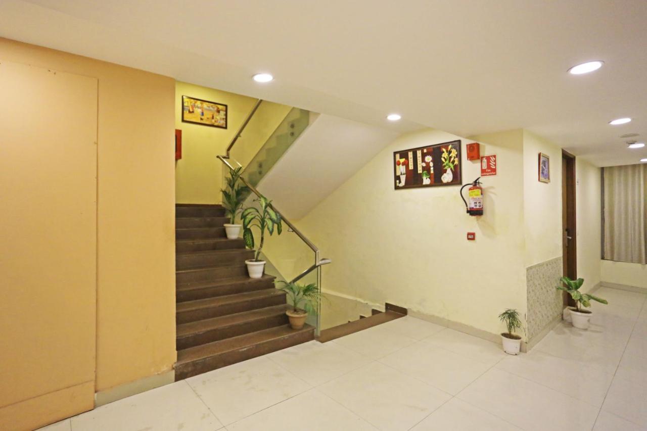 ניו דלהי Hotel Ronit Royal Delhi Airport By D'Capitol מראה חיצוני תמונה