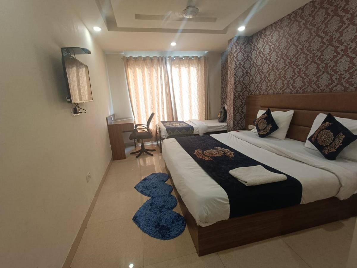 ניו דלהי Hotel Ronit Royal Delhi Airport By D'Capitol מראה חיצוני תמונה