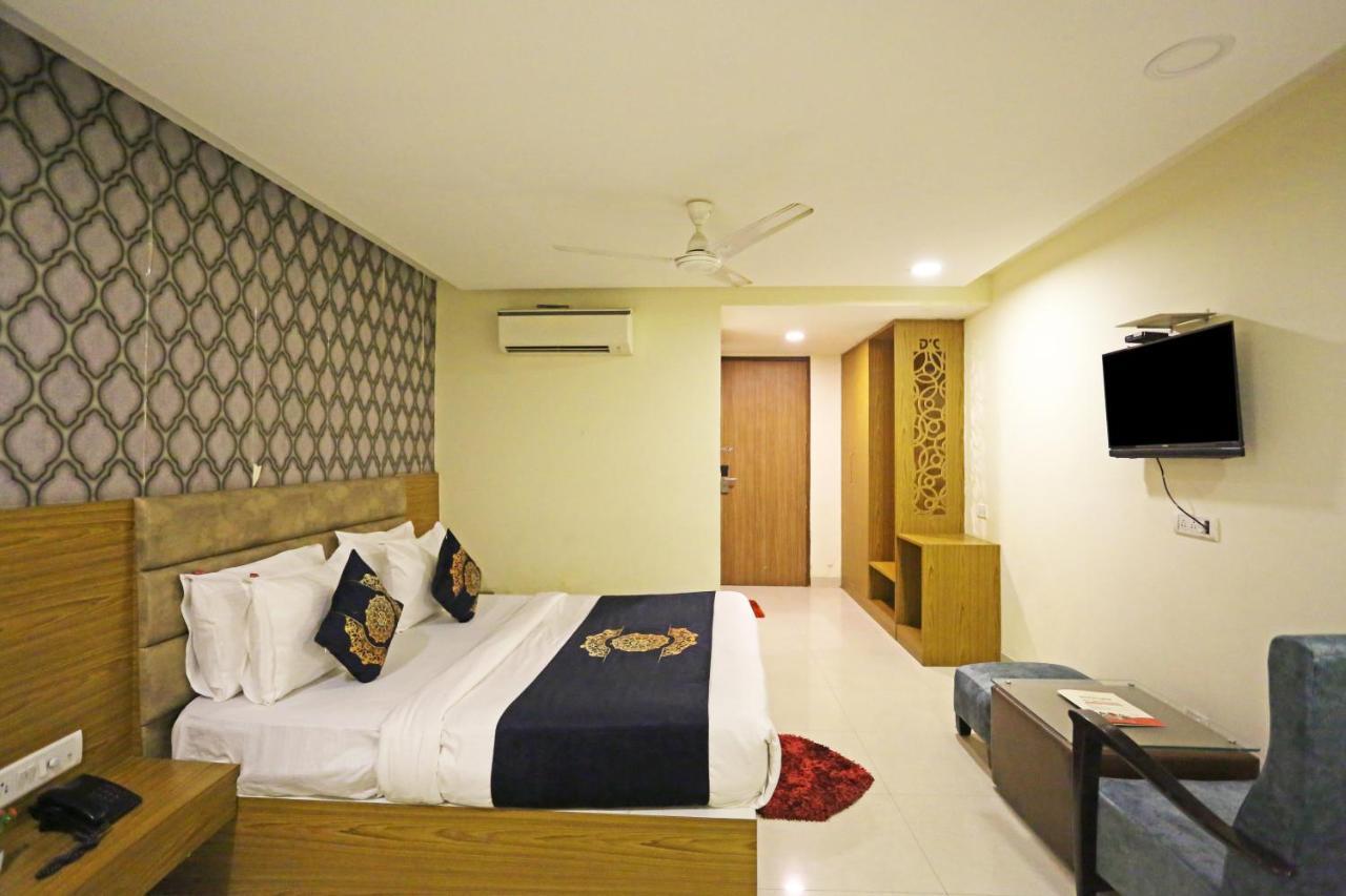 ניו דלהי Hotel Ronit Royal Delhi Airport By D'Capitol מראה חיצוני תמונה