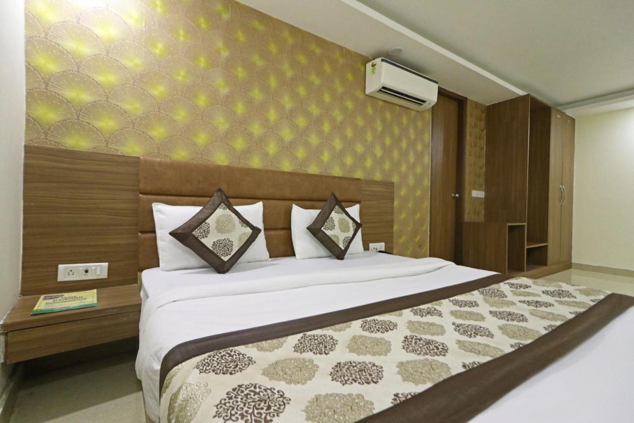 ניו דלהי Hotel Ronit Royal Delhi Airport By D'Capitol מראה חיצוני תמונה
