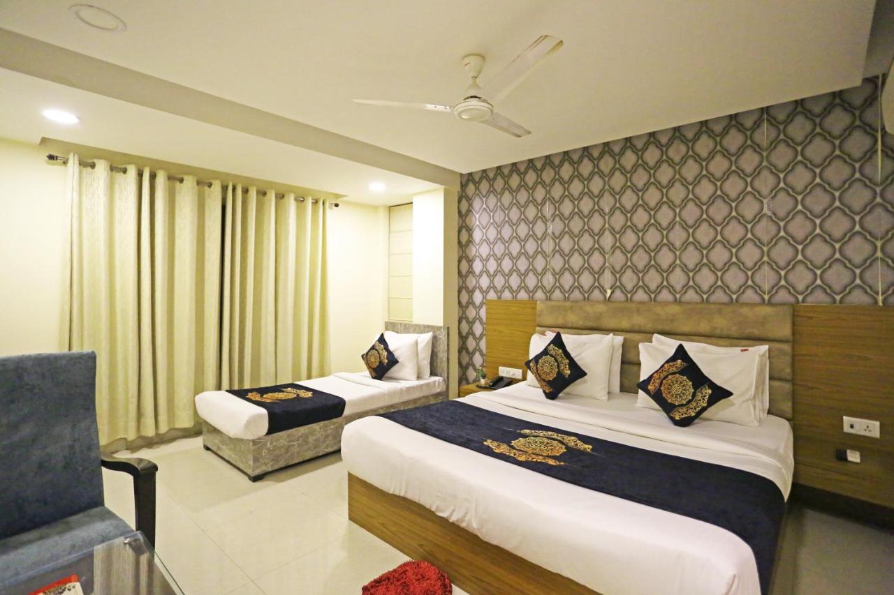 ניו דלהי Hotel Ronit Royal Delhi Airport By D'Capitol מראה חיצוני תמונה