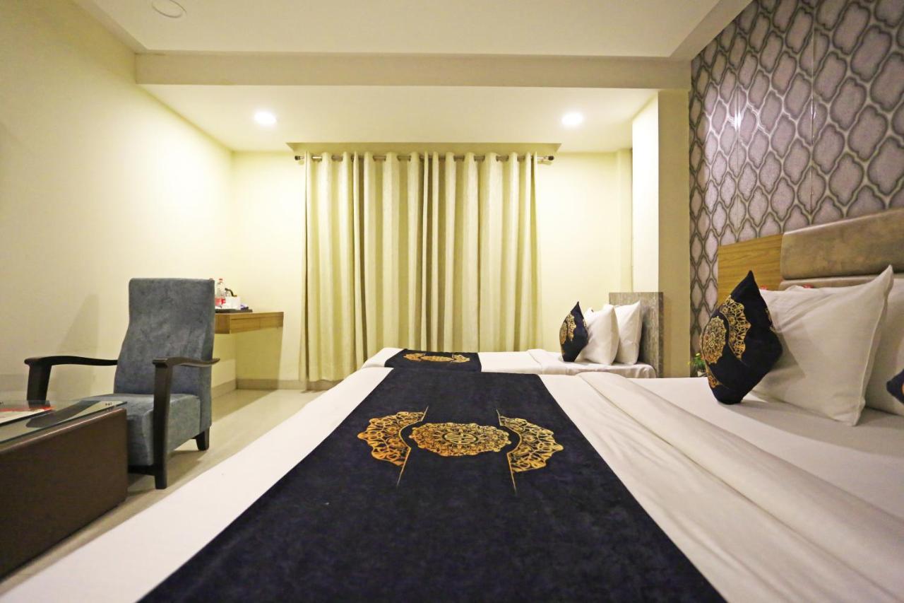 ניו דלהי Hotel Ronit Royal Delhi Airport By D'Capitol מראה חיצוני תמונה