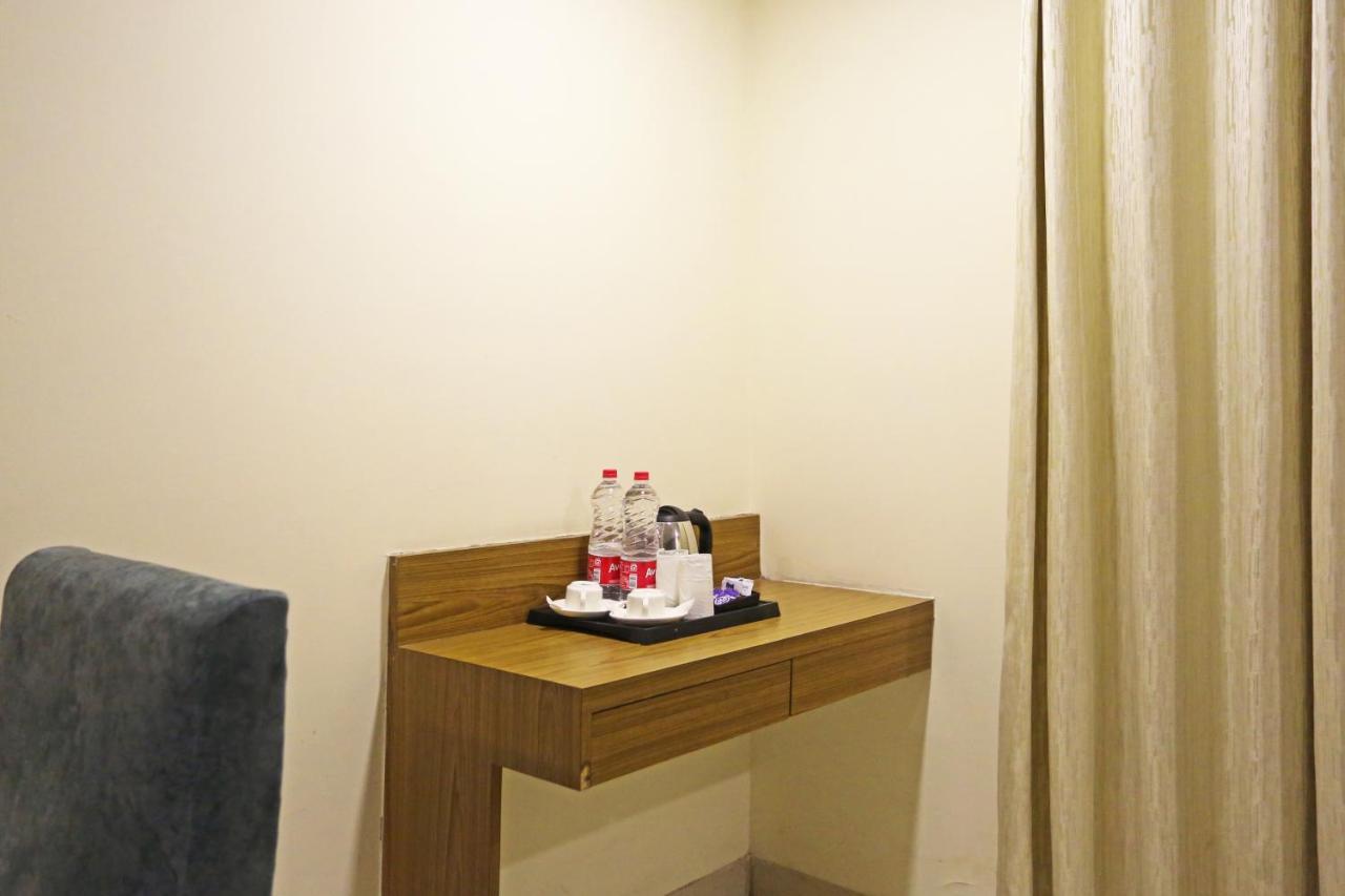 ניו דלהי Hotel Ronit Royal Delhi Airport By D'Capitol מראה חיצוני תמונה